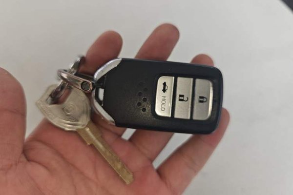 Honda Accord 2018, 97100 км, за 14619 USD - фото 17