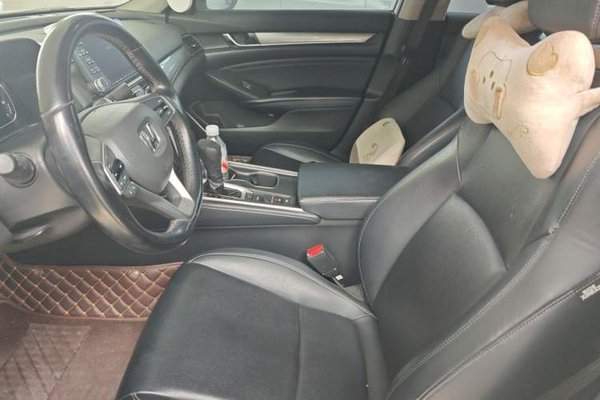 Honda Accord 2018, 97100 км, за 14619 USD - фото 14