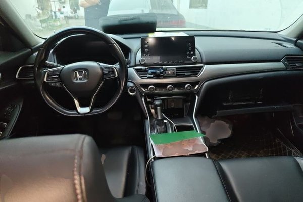Honda Accord 2018, 97300 км, за 13911 USD - фото 10