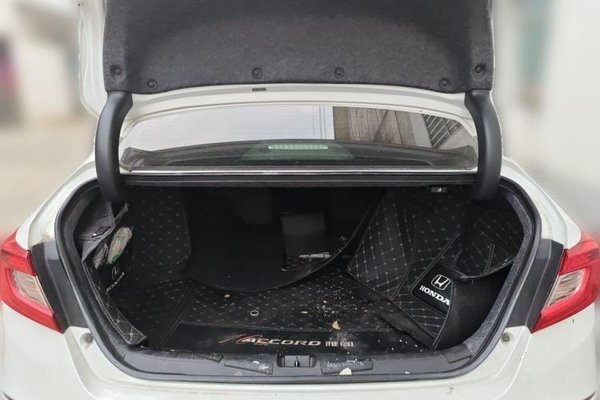 Honda Accord 2018, 97300 км, за 13911 USD - фото 20