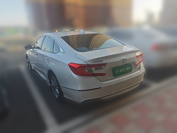 Honda Accord 2018, 99400 км, за 10519 USD
