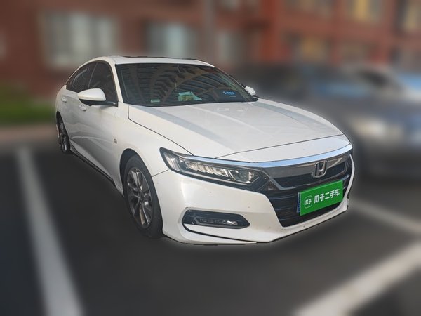 Honda Accord 2018, 99400 км, за 10519 USD