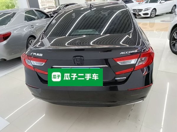 Honda Accord 2018, 71900 км, за 16589 USD