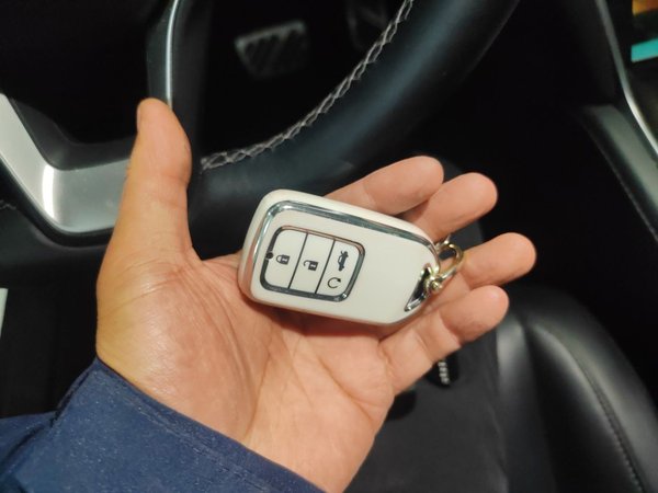 Honda Accord 2018, 129800 км, за 12984 USD - фото 9
