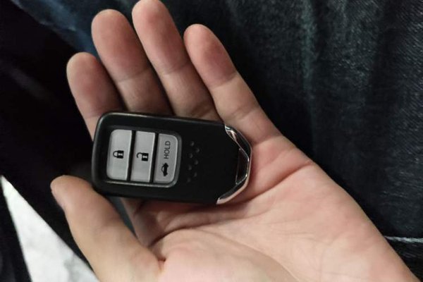 Honda Accord 2018, 148100 км, за 14922 USD - фото 23