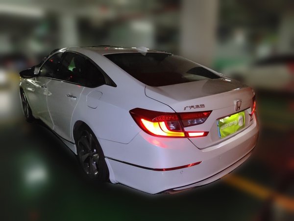 Honda Accord 2018, 27100 км, за 14621 USD