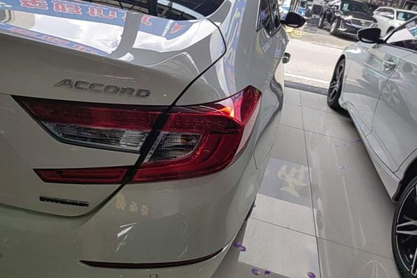 Honda Accord 2018, 57699 км, за 17099 USD - фото 9
