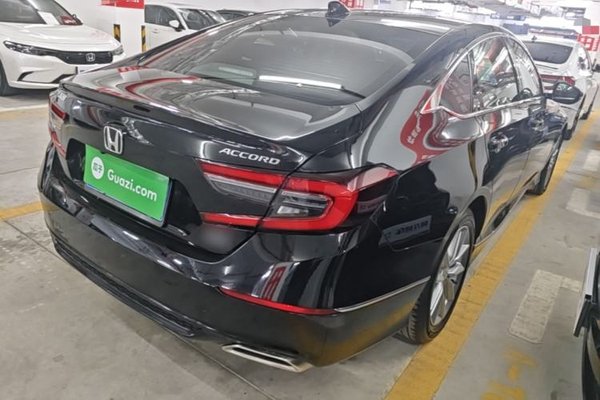 Honda Accord 2022, 36500 км, за 18601 USD - фото 7