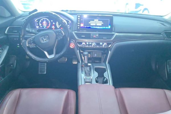 Honda Accord 2022, 40700 км, за 19134 USD - фото 12