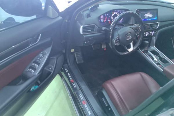 Honda Accord 2022, 40700 км, за 19134 USD - фото 18