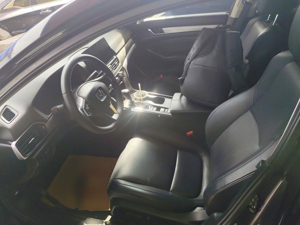 Honda Accord 2022, 70600 км, за 14804 USD - фото 18