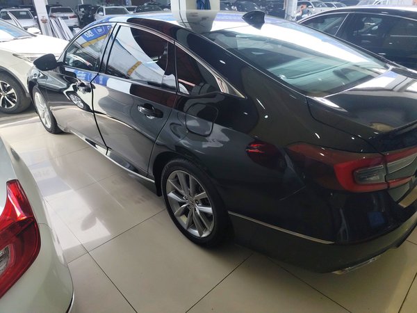 Honda Accord 2022, 70600 км, за 14804 USD