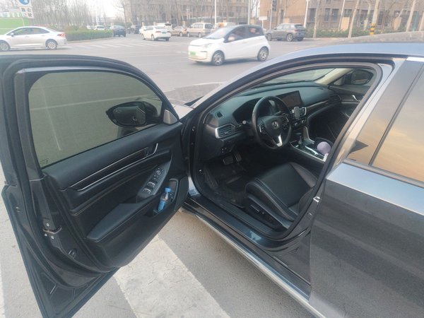 Honda Accord 2022, 58600 км, за 19312 USD - фото 10