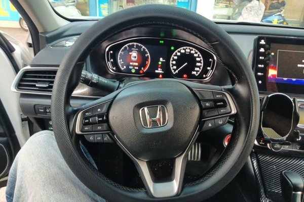 Honda Accord 2022, 20900 км, за 18721 USD - фото 11