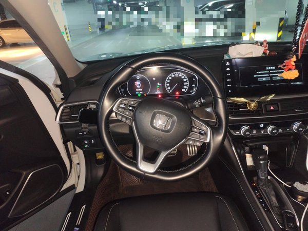 Honda Accord 2022, 31600 км, за 18634 USD - фото 11