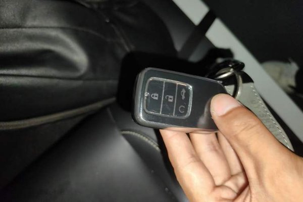 Honda Accord 2022, 37600 км, за 19464 USD - фото 17