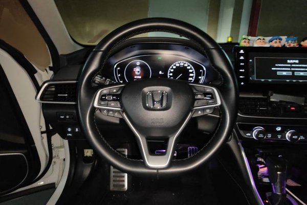 Honda Accord 2022, 37600 км, за 19464 USD - фото 9