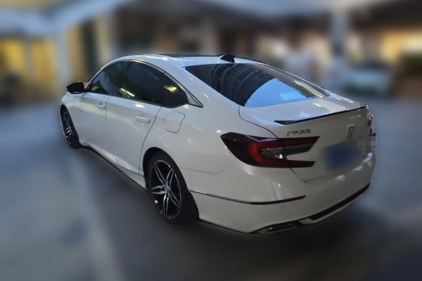 Honda Accord 2022, 44800 км, за 18794 USD - фото 19