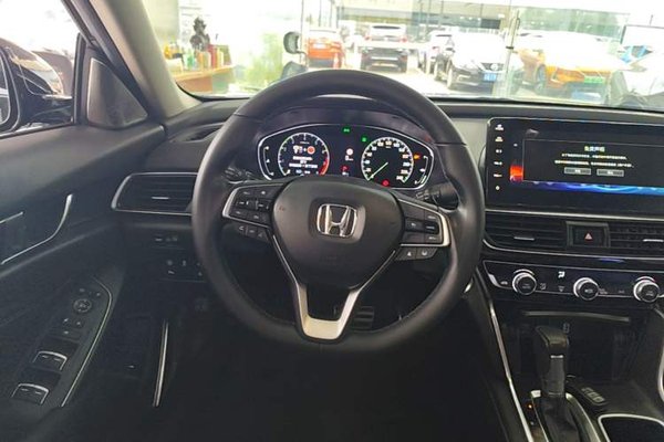 Honda Accord 2022, за 19323 USD - фото 14