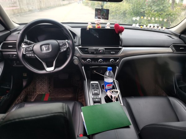 Honda Accord 2022, 49800 км, за 19196 USD - фото 18