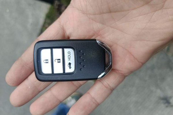 Honda Accord 2022, 106600 км, за 16795 USD - фото 9