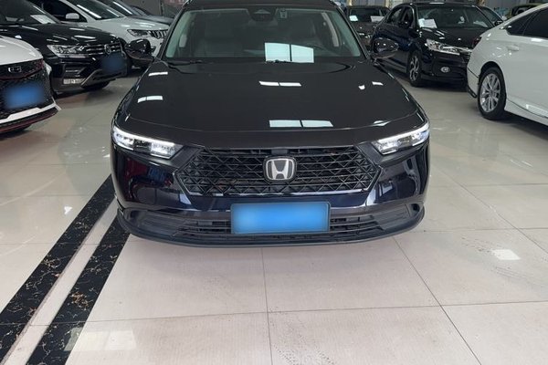Honda Accord 2023, 26900 км, за 19515 USD