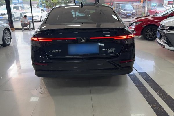 Honda Accord 2023, 26900 км, за 19515 USD - фото 6