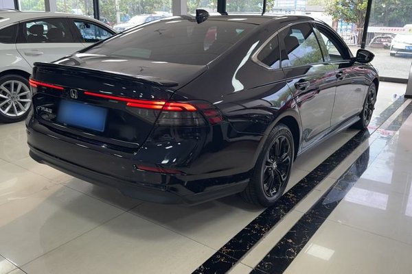 Honda Accord 2023, 26900 км, за 19515 USD - фото 7