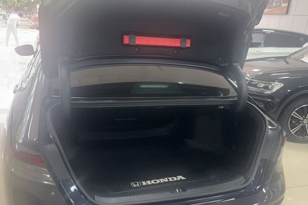 Honda Accord 2023, 26900 км, за 19515 USD - фото 14