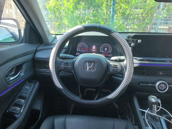 Honda Accord 2024, 11500 км, за 18095 USD - фото 11