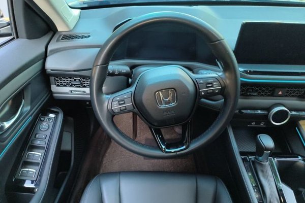 Honda Accord 2024, 16600 км, за 17038 USD - фото 10