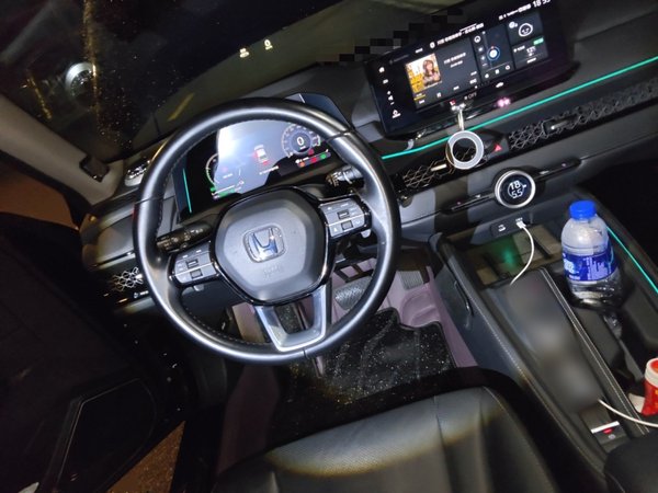 Honda Accord New Energy 2023, 33700 км, за 20975 USD - фото 12