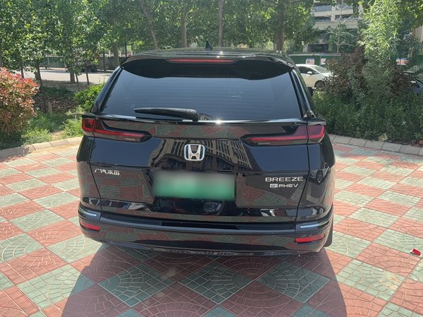 Honda Breeze New Energy 2022, 44400 км, за 18619 USD
