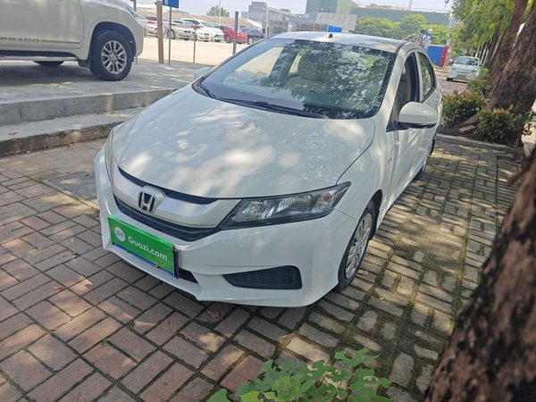Honda City · 2015 год