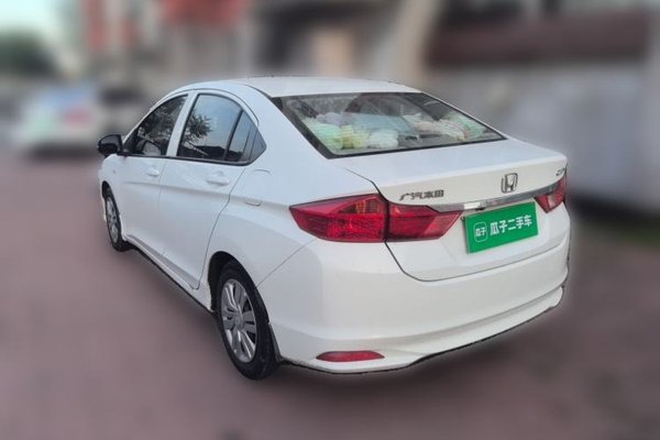 Honda City 2015, 85000 км, за 4151 USD