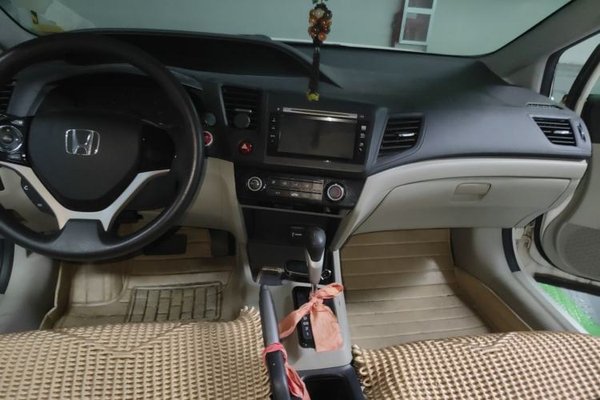 Honda Civic 2014, 82200 км, за 6039 USD - фото 10