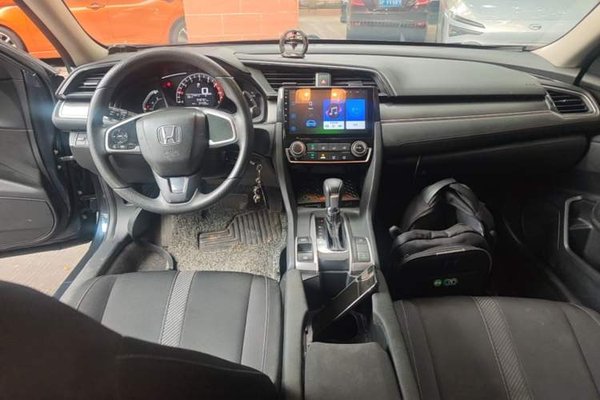 Honda Civic 2016, 48800 км, за 8378 USD