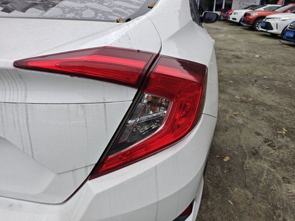 Honda Civic 2016, 85900 км, за 7659 USD - фото 7