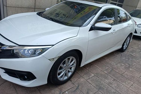 Honda Civic · 2016 год