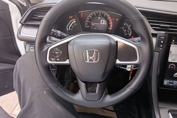 Honda Civic 2016, 89300 км, за 7628 USD - фото 14
