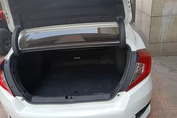 Honda Civic 2016, 89300 км, за 7628 USD - фото 22