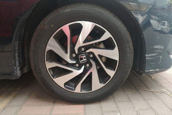 Honda Civic 2016, 163200 км, за 7133 USD - фото 8