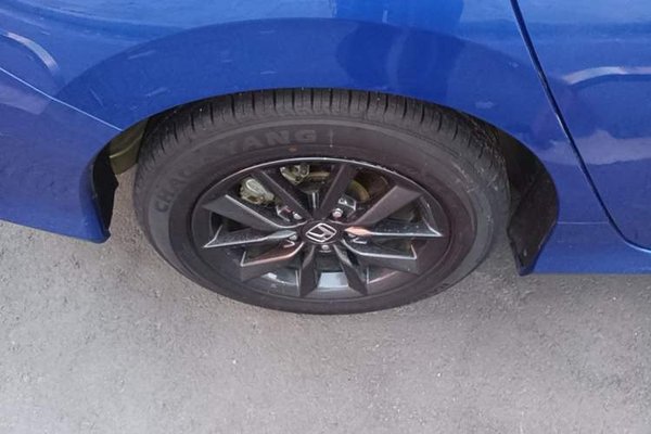 Honda Civic 2016, 53800 км, за 13028 USD - фото 11