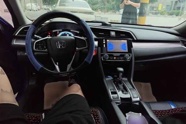 Honda Civic 2016, 55599 км, за 9028 USD - фото 10