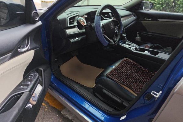 Honda Civic 2016, 55599 км, за 9028 USD - фото 17
