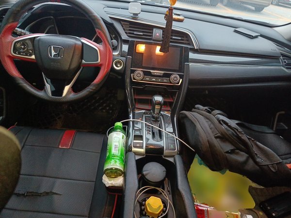 Honda Civic 2016, 92000 км, за 8831 USD - фото 10