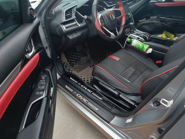 Honda Civic 2016, 92000 км, за 8831 USD - фото 17