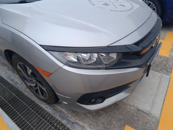 Honda Civic 2016, 92000 км, за 8831 USD - фото 7