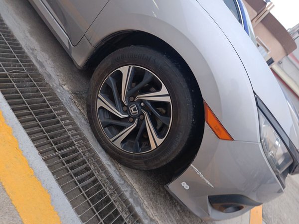 Honda Civic 2016, 92000 км, за 8831 USD - фото 8