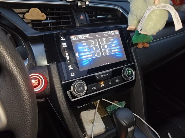 Honda Civic 2016, 96500 км, за 9151 USD - фото 10